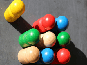 3.2.2.L0D Holzfiguren bunt oben